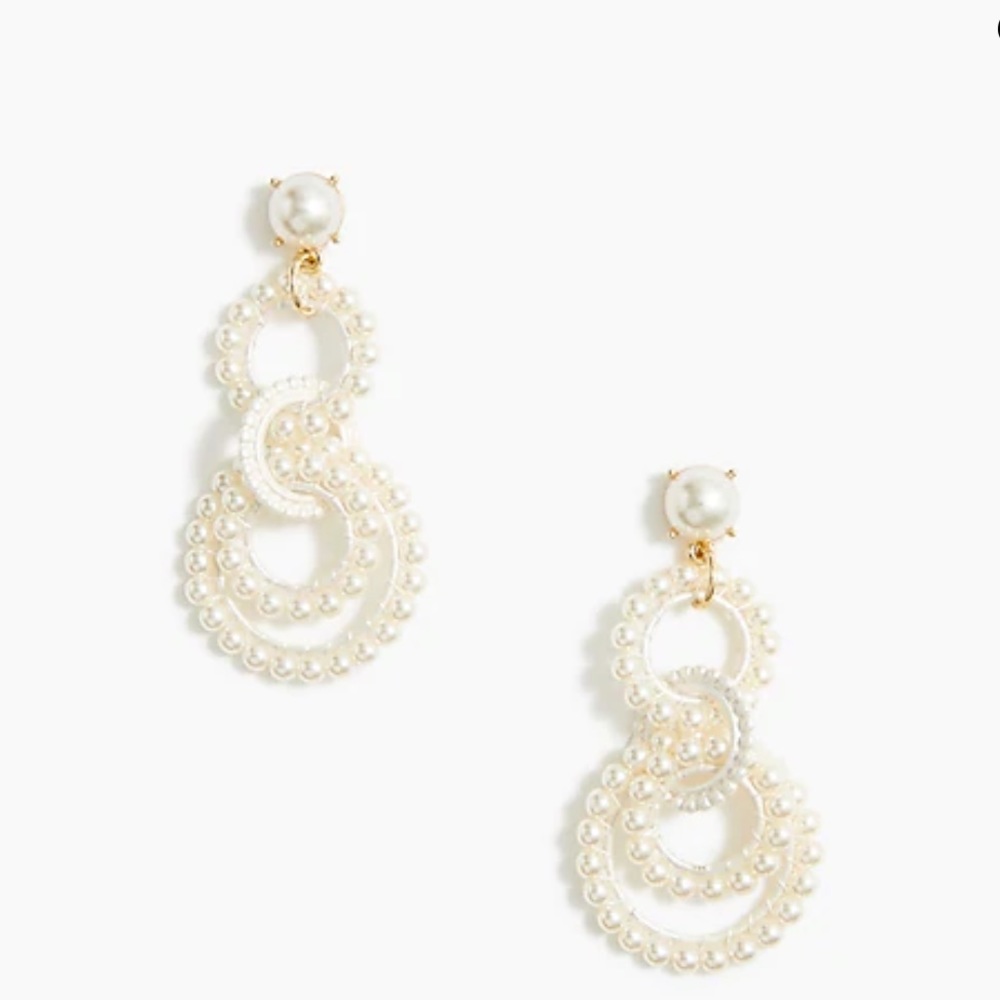 Pearl drop earrings